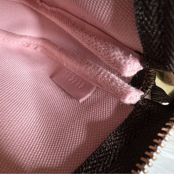 SOLD Brand New Louis Vuitton LV Vivienne doll Xmas Mini Pochette - Picture 3 of 5